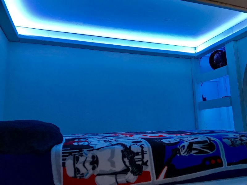 Millennium Falcon Bed - kids' bedroom
