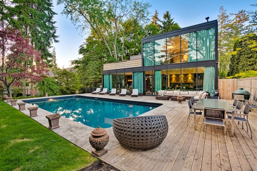 The Glass House Toronto by Jonathan Furlong