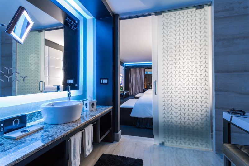 Hilton Panama Alienware Room - Gaming hotel room