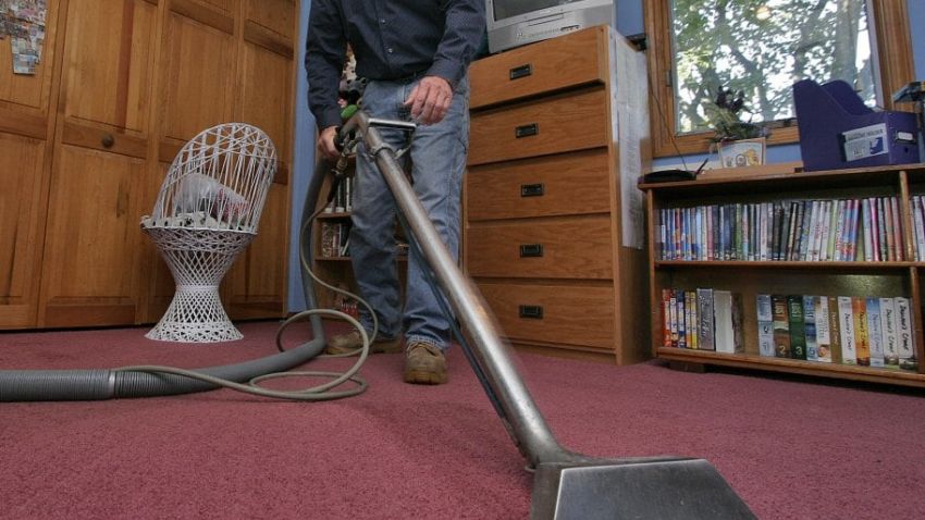 Keep your house dust-free by vacuum cleaner 