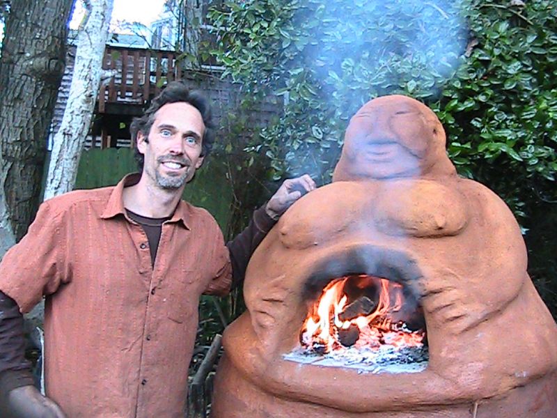 Miguel Elliott 's mud oven