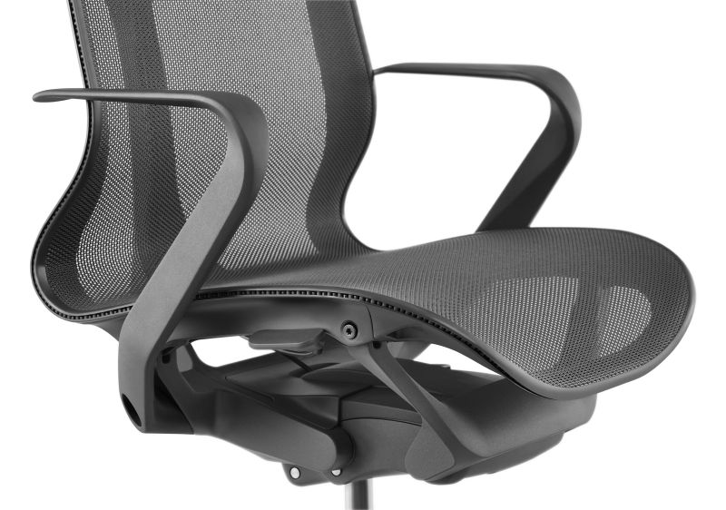 Herman Miller’s Cosm Office Chair Automatically Adapts to User’s Posture 