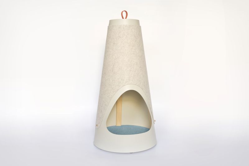 The Cone cat bed cum scratching post by WISKI