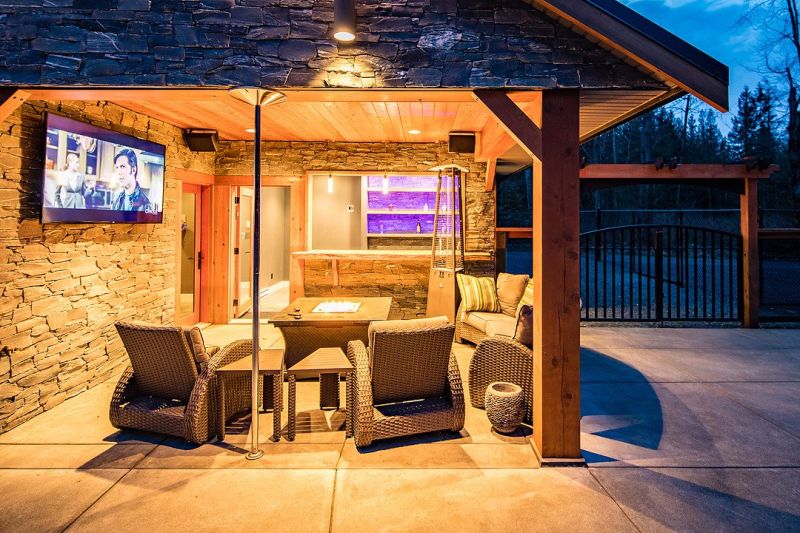 This Treehouse comes with a $1,900,000 Family Home in Courtney, BC 