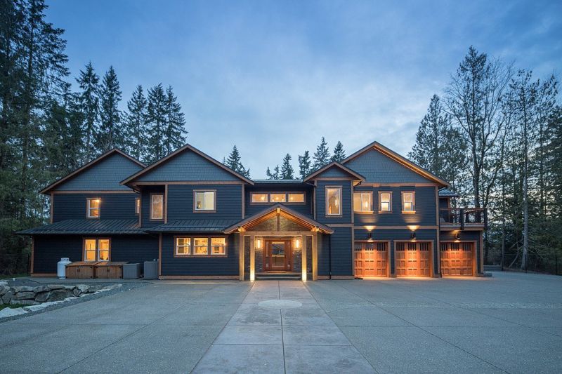 This Treehouse comes with a $1,900,000 Family Home in Courtney, BC 