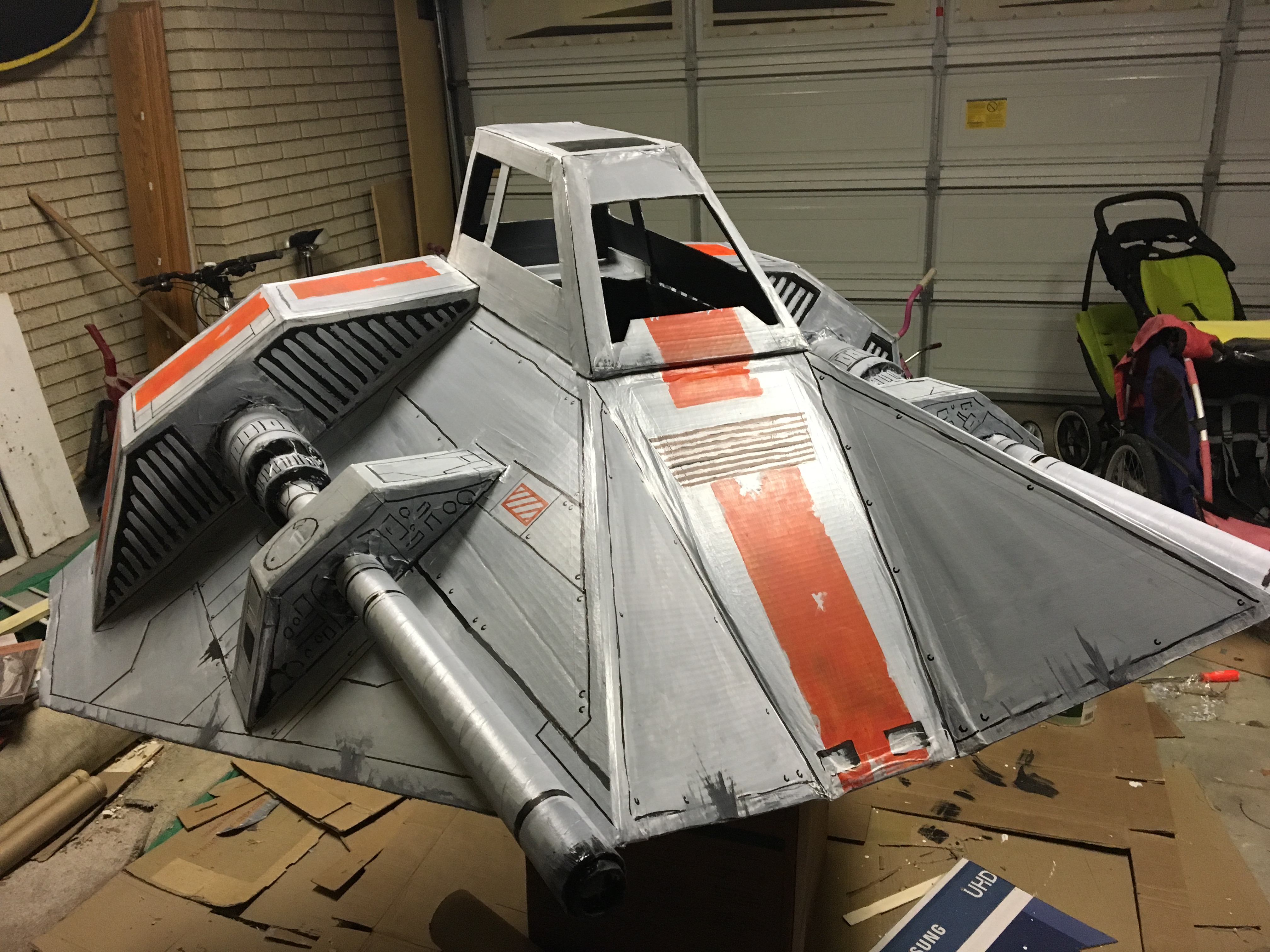 X Wings Cardboard Star Wars snowspeeder -DIY