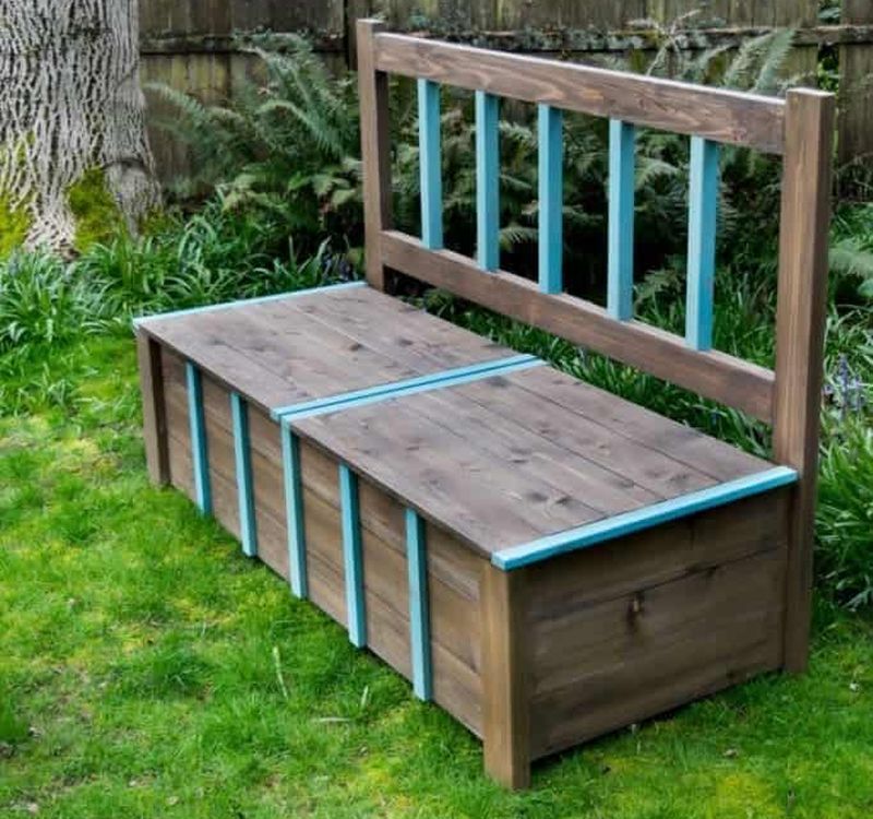 DIY Outdoor Storage Bench 