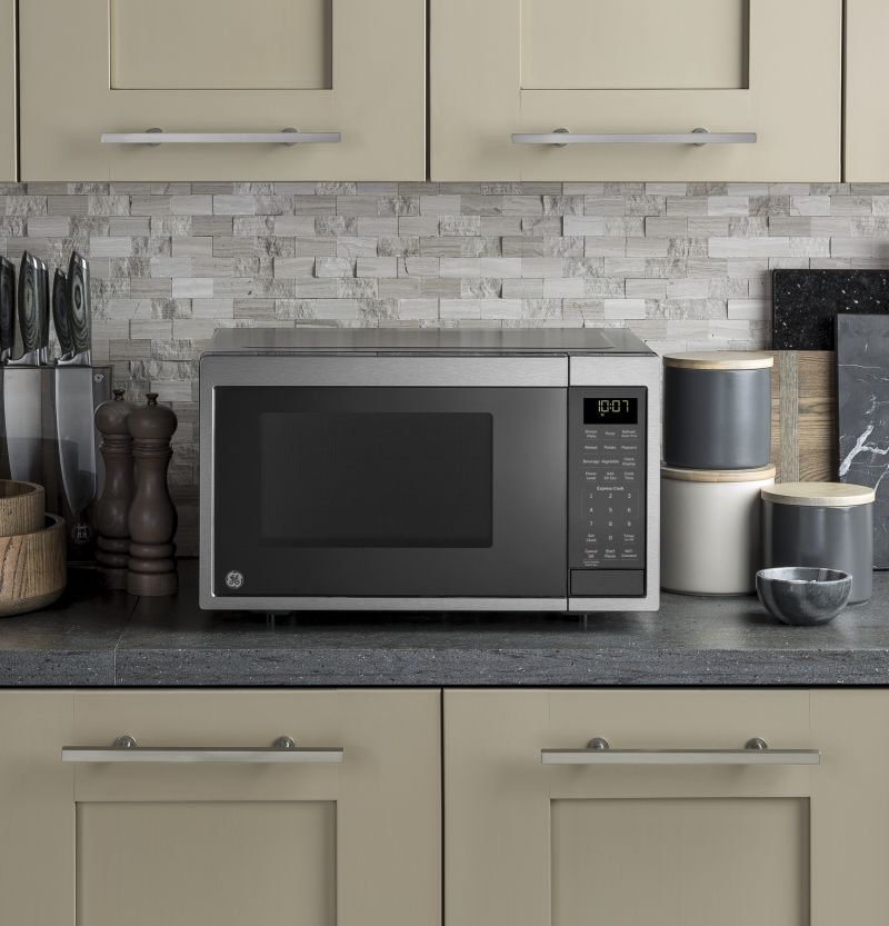 GE Smart Countertop Microwave Oven with Scan-to-Cook Technology