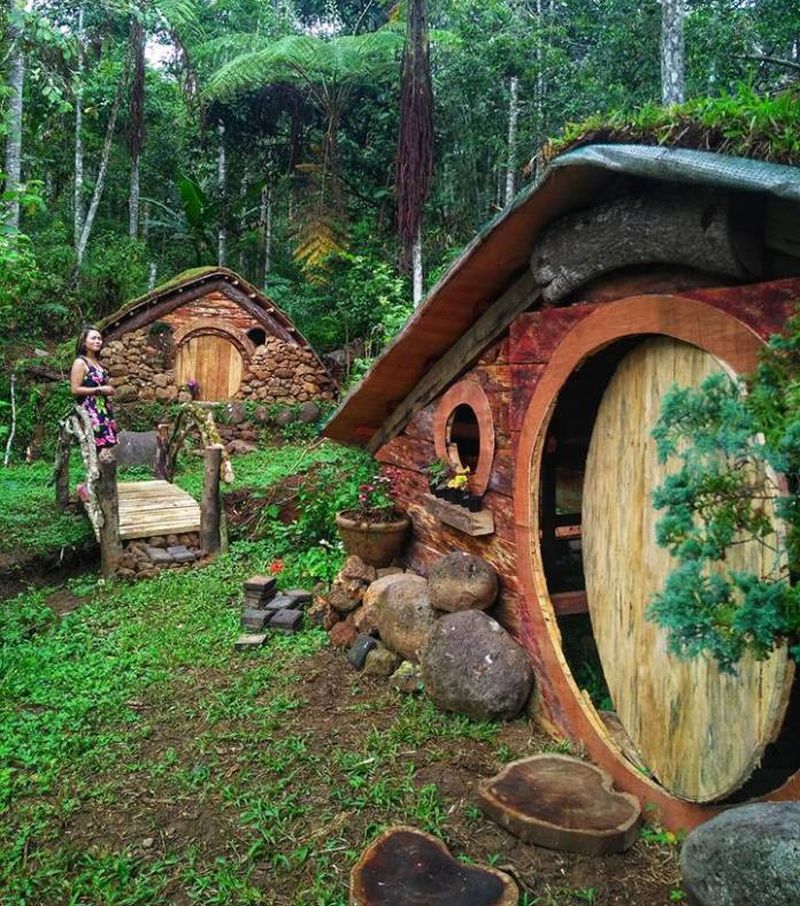 Life-Size Hobbit Houses in Philippines are Straight Out of Lord of The Rings