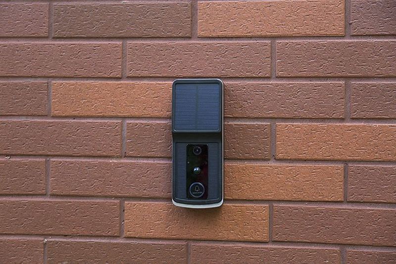 Soliom Solar-Powered Smart Video Doorbell Promises Easy Installation - Home security