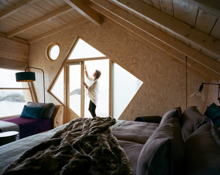 shipwreck lodge on skeleton coast