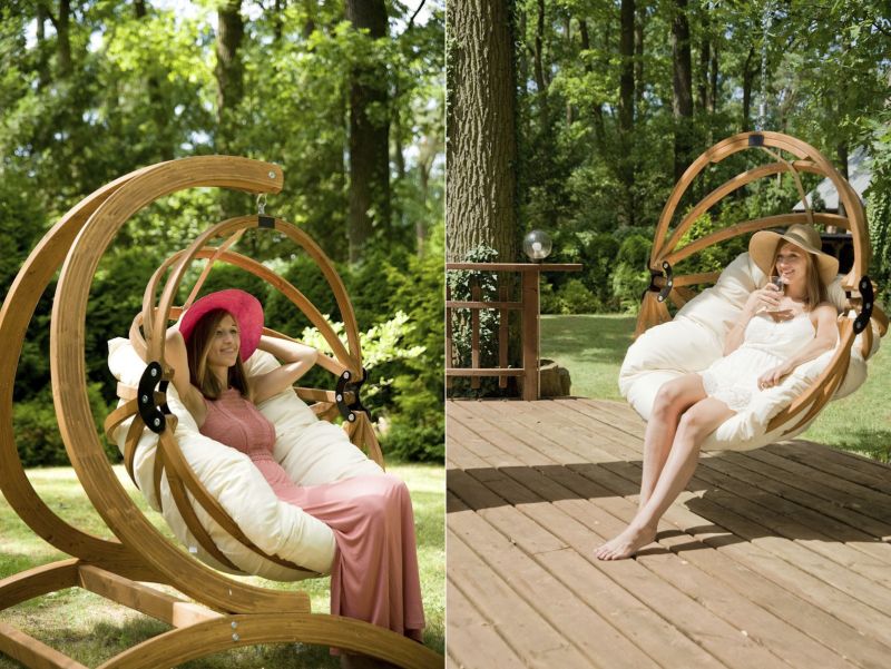 EcoCurves’ Gaya Hanging Chair for Public Spaces 