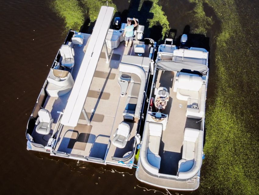 2x Marine Pontoon