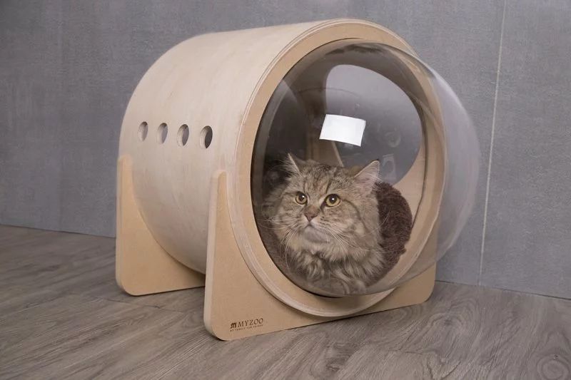 Myzoo Studio’s Spaceship-Inspired Cat Beds 