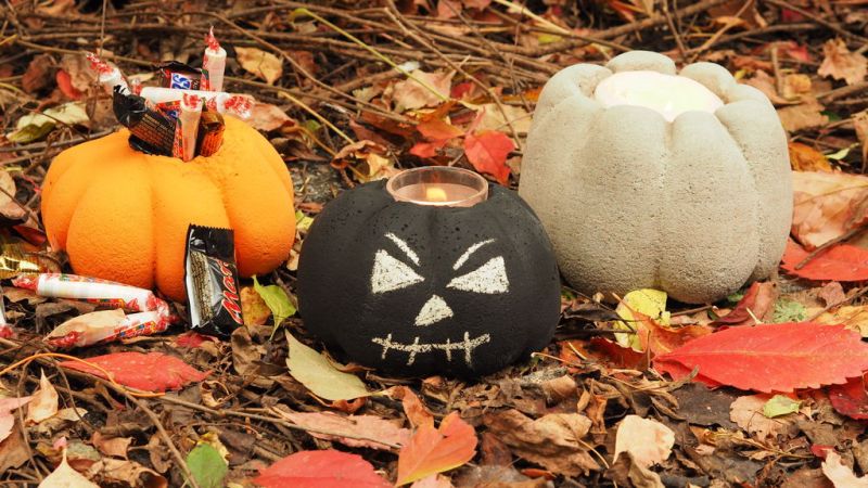 Concrete Jack-O'-Lantern candle holder 