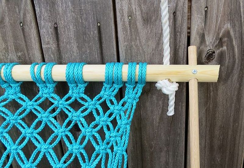 DIY Hammock You can Make with Macramé Rope