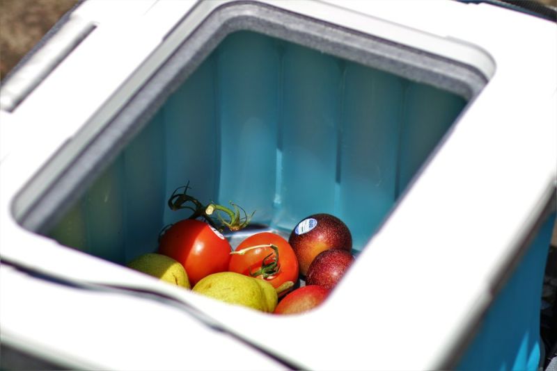 Felik Yuma 60L Cooler Keeps Food Fresh Without Electricity and Ice