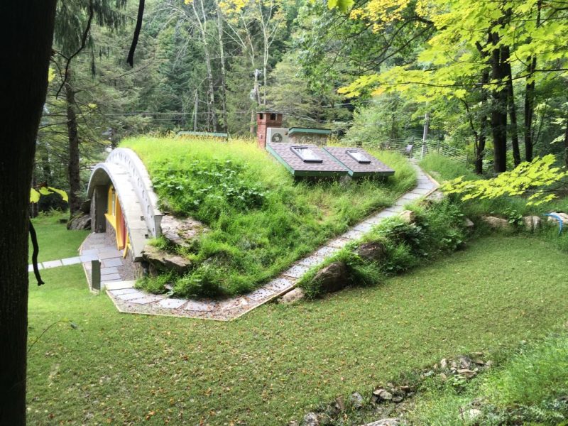 Man Builds Passive Hobbit House in New York 