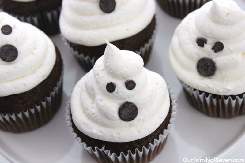 Marshmallow ghost cupcakes
