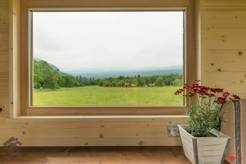 Optinid’s Cécile Tiny House with Retractable Roof