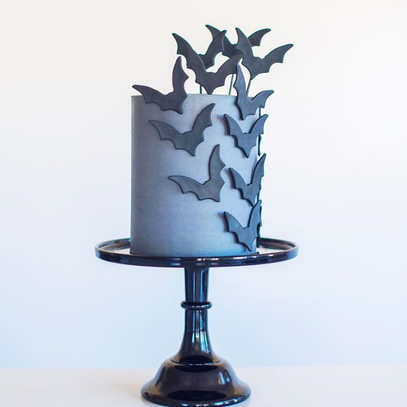 Halloween bat cake ideas