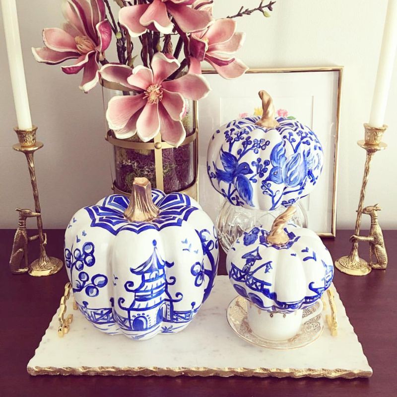 Chinoiserie Pumpkins are the Classiest Halloween Decorating Trend 