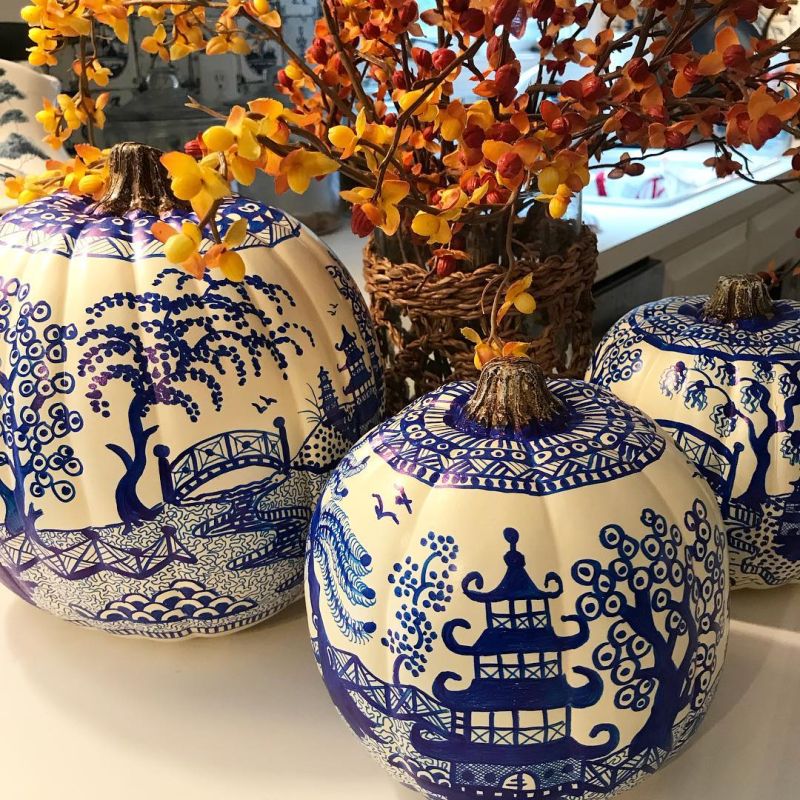 Chinoiserie Pumpkins are the Classiest Halloween Decorating Trend 