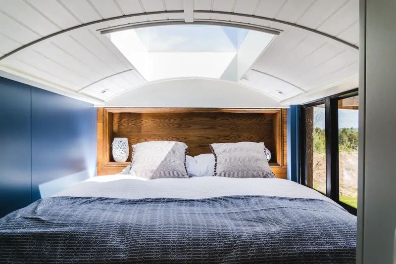 Converted Bus Hotel in Scotland You can Rent on Airbnb