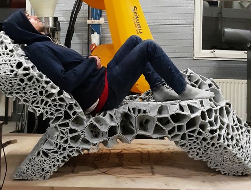 Delft University of Technology 3D printed chaise lounge - Chair Design