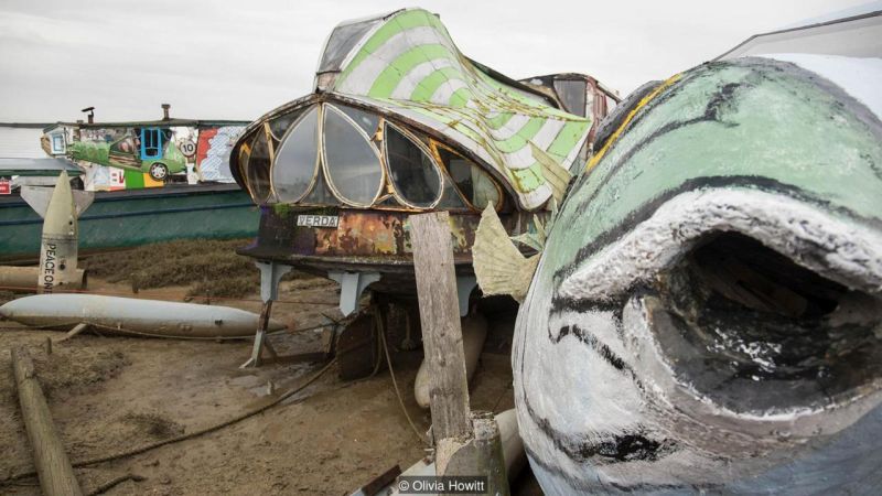 These Houseboats in Britain are Made from Old Buses, Speedboats and Planes