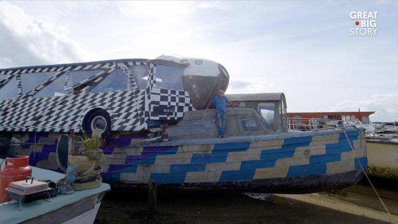 These Houseboats in Britain are Made from Old Buses, Speedboats and Planes