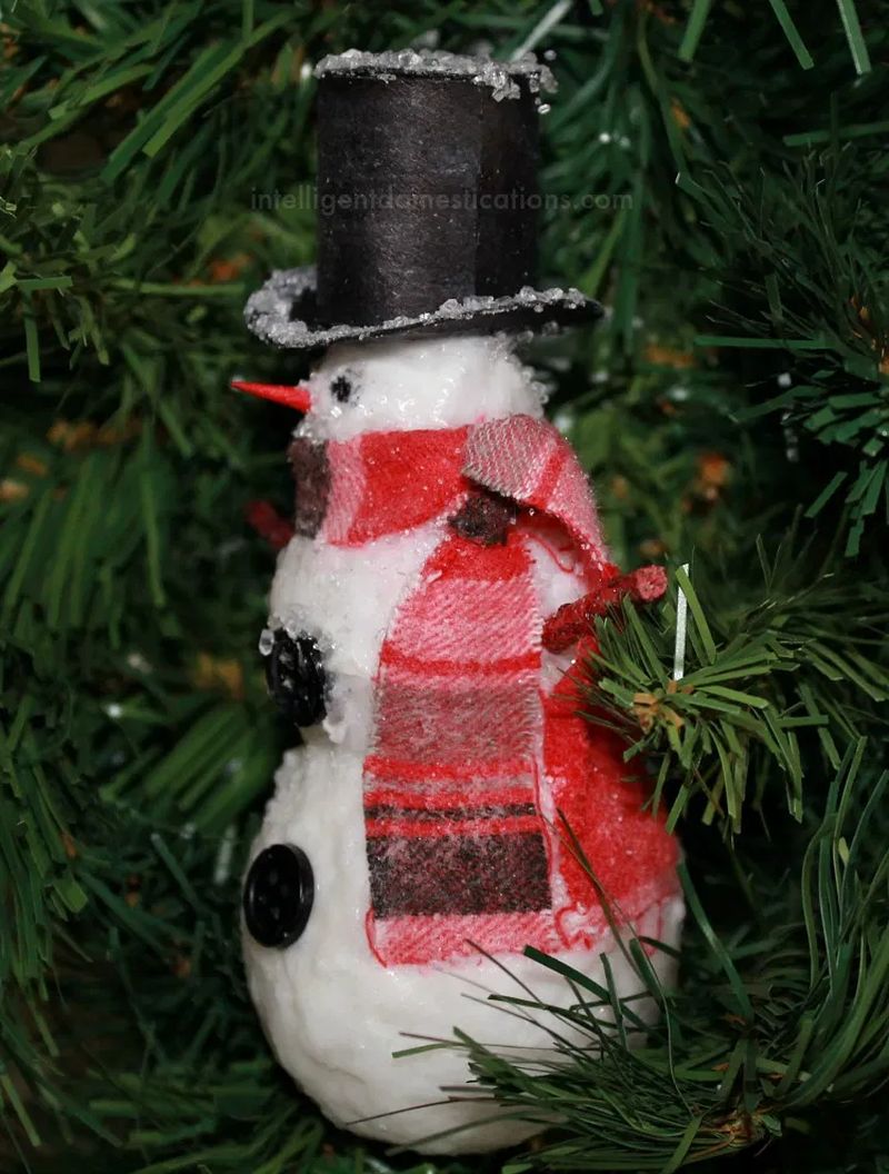 Make This Red & White Pom Pom Mini Wreath Ornament - Intelligent  Domestications