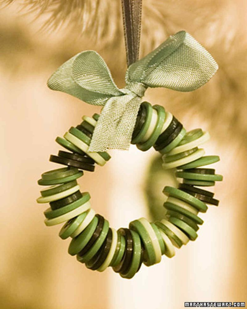 Button Wreath Christmas Tree Ornaments