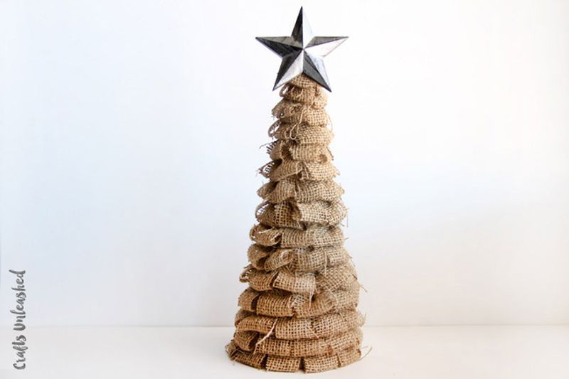 Alternative Christmas Trees from Fabric, Felt and Burlap 