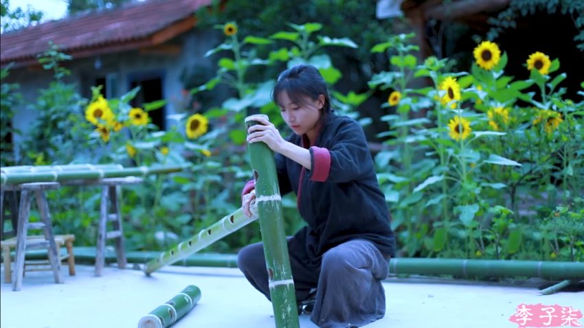 Li Ziqi Makes Bamboo Furniture Without Nuts and Bolts 