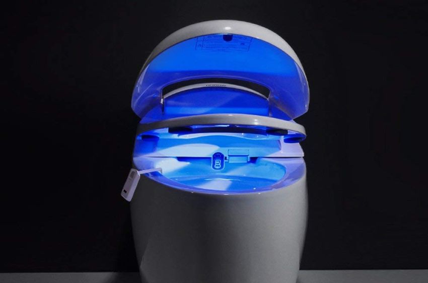Motion-activated toilet night light