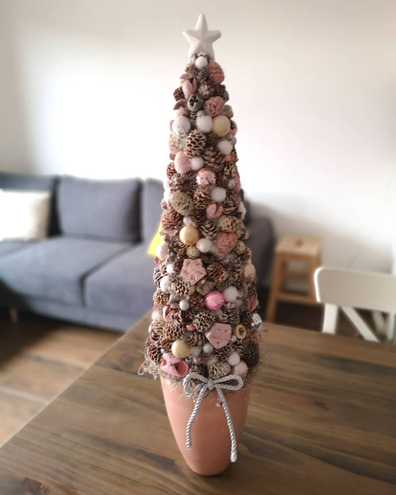 Pinecone Alternative Christmas Tree