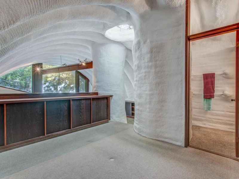 70s Earth Berm House in Wisconsin is Out for Sale 