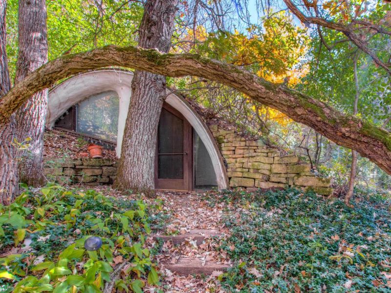 70s Earth Berm House in Wisconsin is Out for Sale 