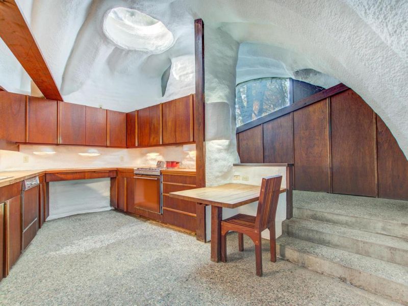 70s Earth Berm House in Wisconsin is Out for Sale 