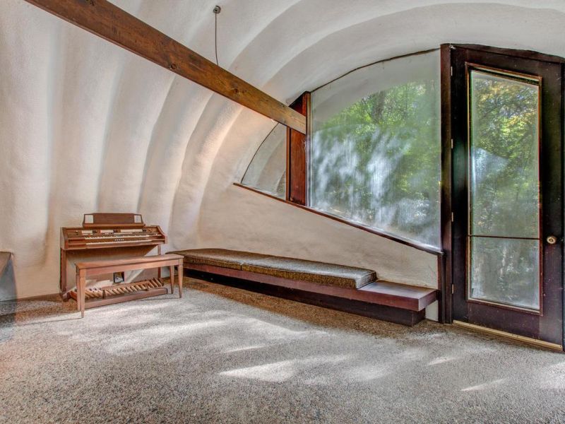 70s Earth Berm House in Wisconsin is Out for Sale 