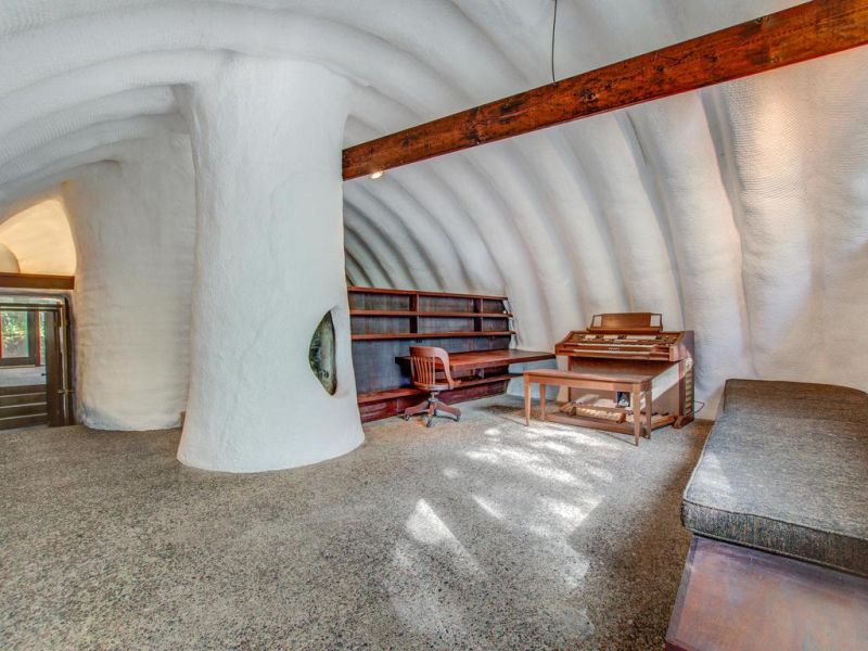 70s Earth Berm House in Wisconsin is Out for Sale 