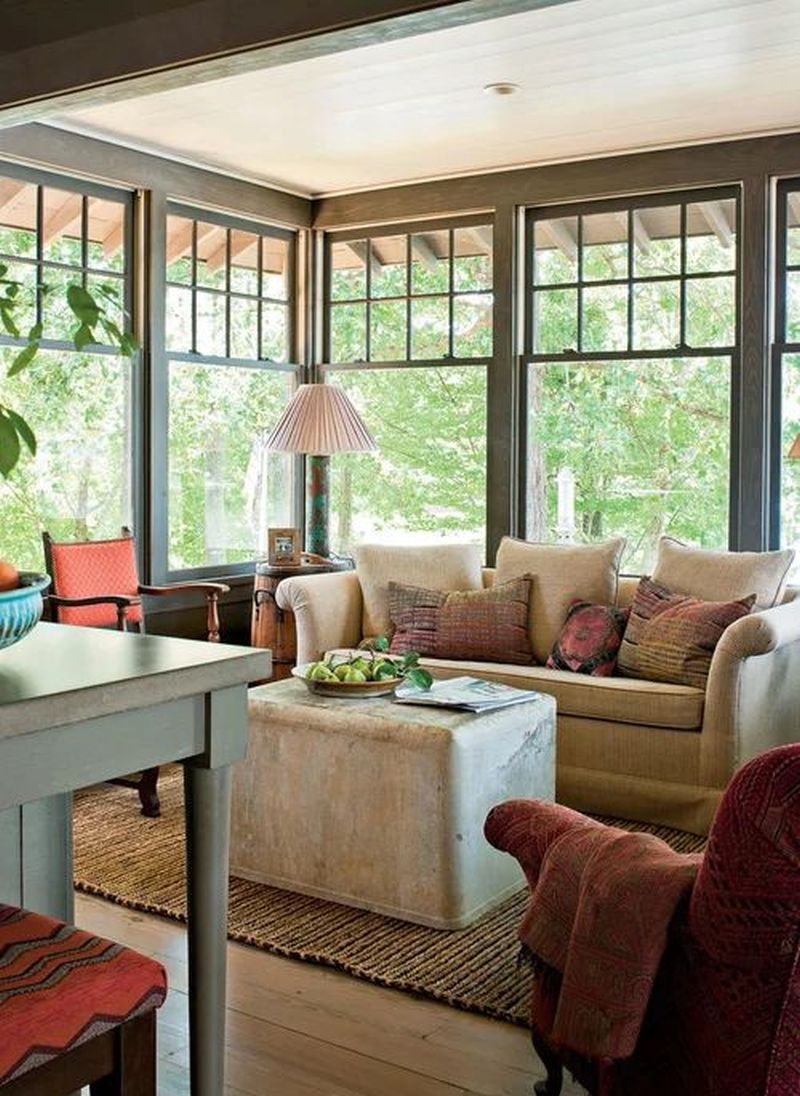 Modern corner window design for living room 