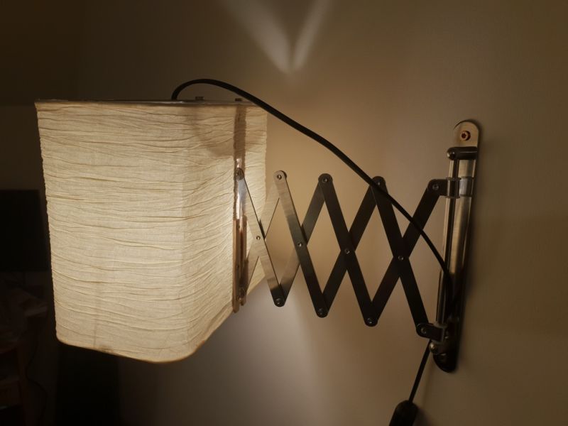 Ikea Frack Hack: Wall-Mounted Reading Light 