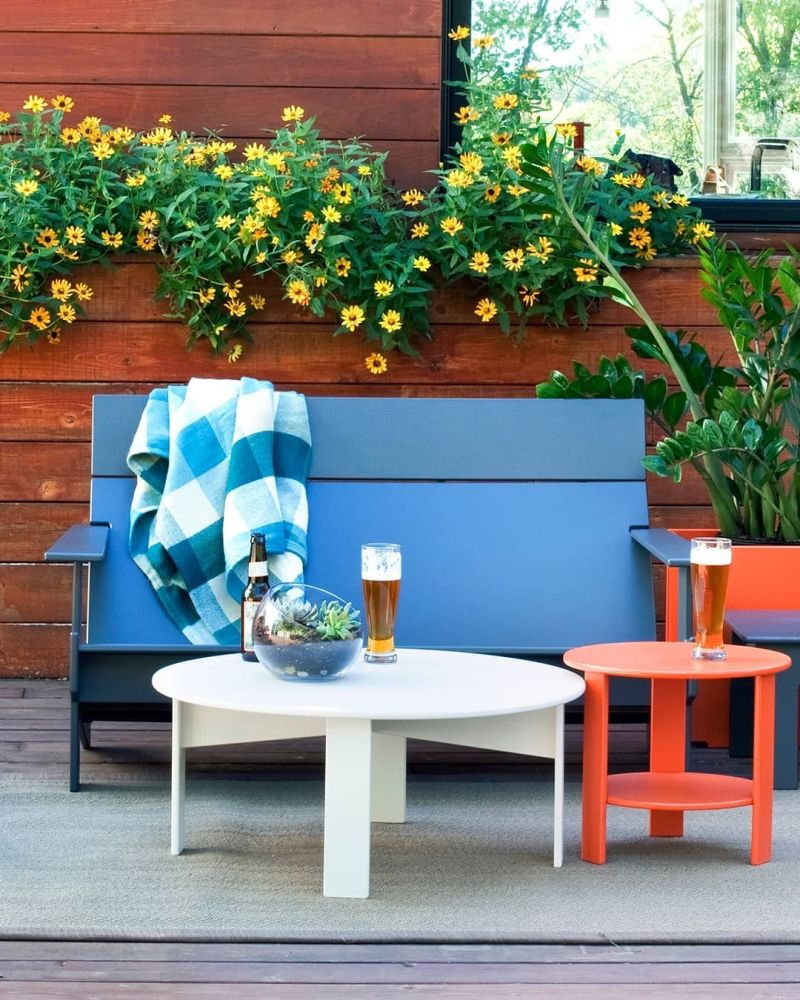 Loll Designs’ Outdoor Furniture Made from Recycled Plastic 