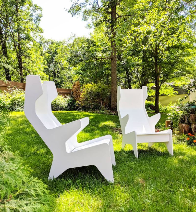 Loll Designs’ Outdoor Furniture Made from Recycled Plastic 