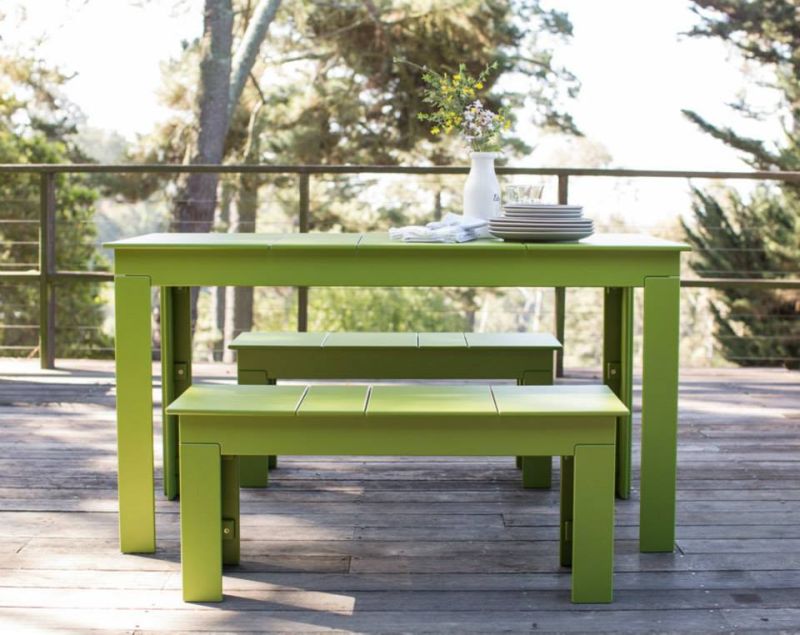 Loll Designs’ Outdoor Furniture Made from Recycled Plastic 