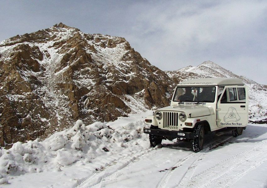 Mahindra Jeep Rooftop Ladakh - Sonam Wangchuk