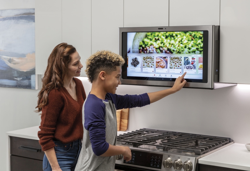 GE Appliances Kitchen Hub – Smart Range Hood