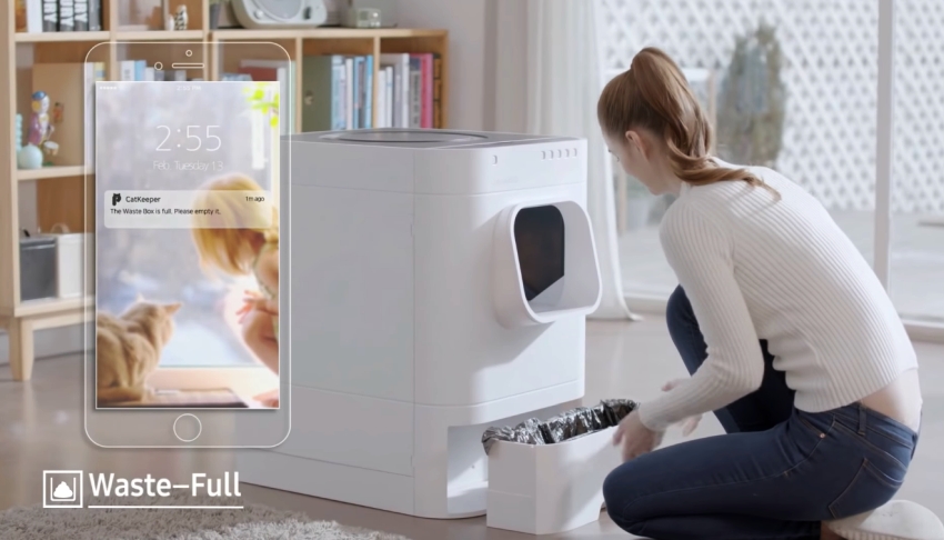 LavvieBot Cat Litter Box